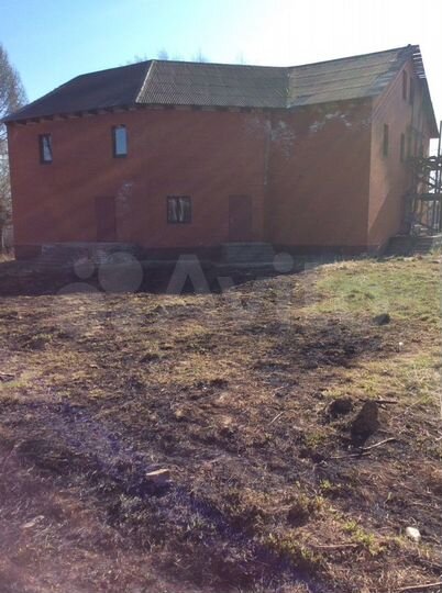 Дом 700 м² на участке 10 сот.