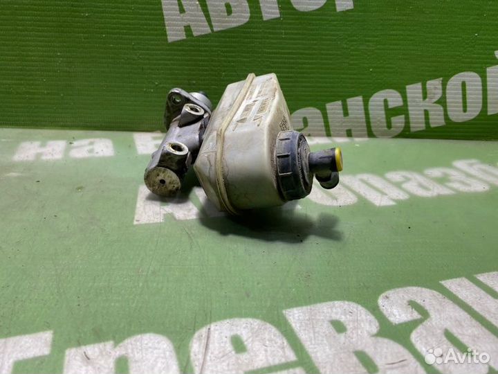 Главный тормозной цилиндр Renault Megane LA04