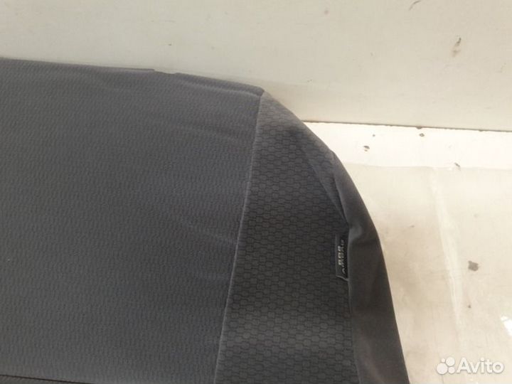 Обивка сидения передняя левая Toyota Land Cruiser
