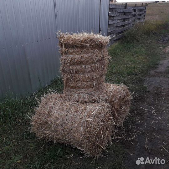 Солома в тюках