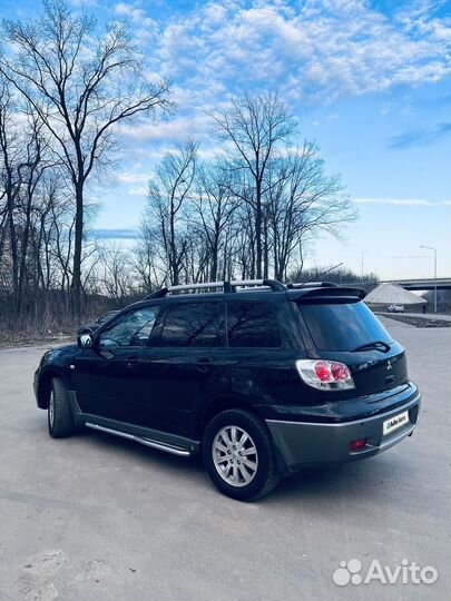 Mitsubishi Outlander 2.4 МТ, 2004, 239 700 км