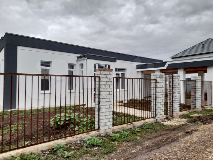 Дом 180 м² на участке 6 сот.