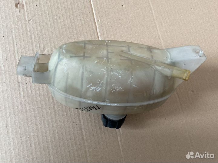 Renault Trafic 1,9 DCI расширенный бачок