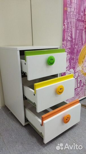 Тумба прикроватная