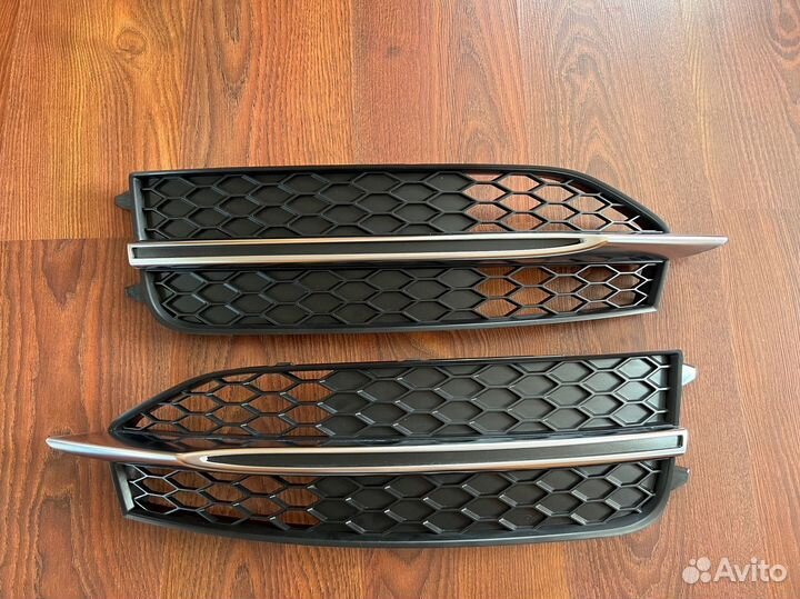Решетки бампера Audi S7
