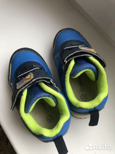 Кроссовки детские