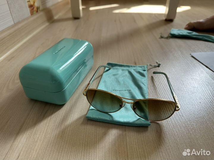 Солнцезащитные очки Tiffany