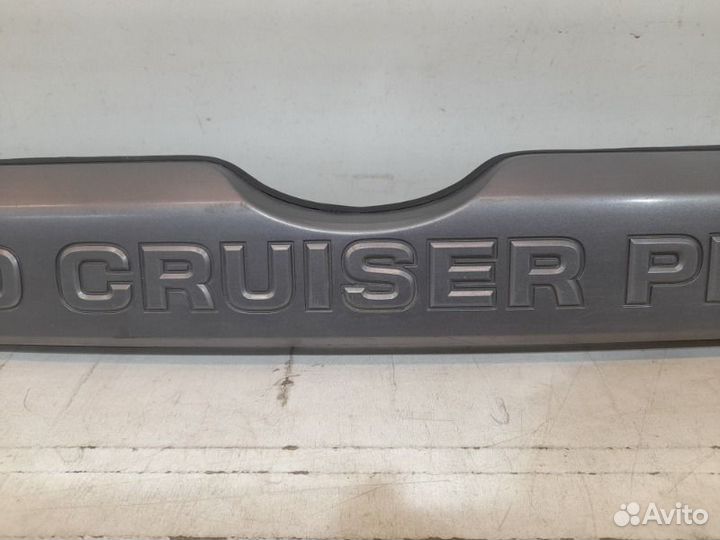 Накладка крышки багажника Toyota Land Cruiser