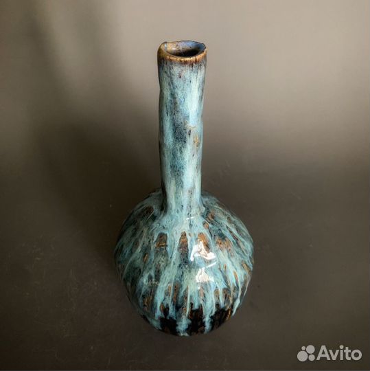 Ваза бутылочной формы