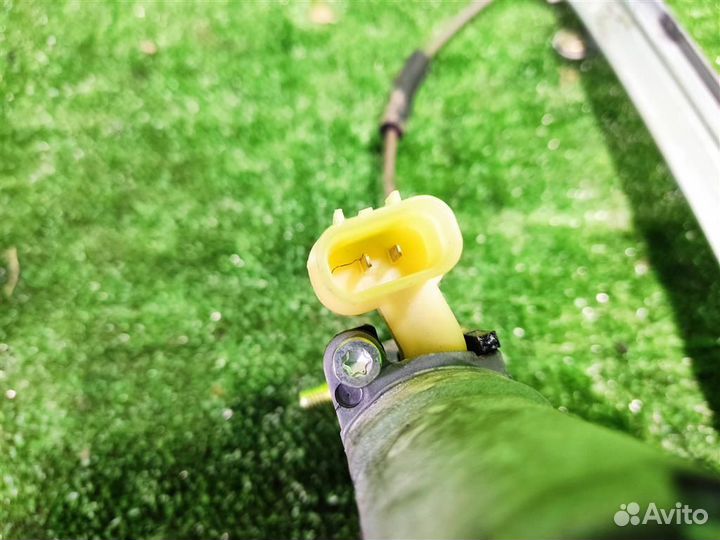 Стеклоподъемник передний левый KIA RIO 2 (JB) 2006