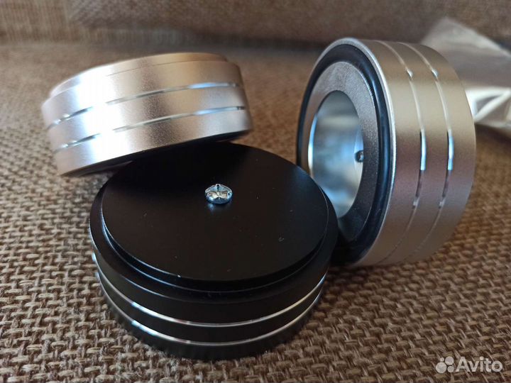 Акустические шипы конусы подставки