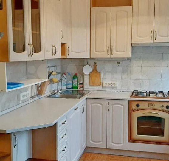 3-к. квартира, 60 м², 5/5 эт.