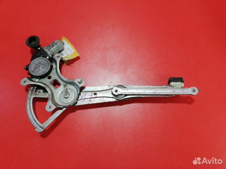 Стеклоподъемник передний правый Toyota Hilux Pick