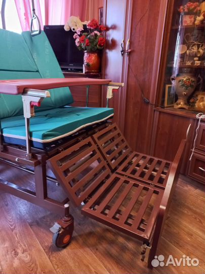 Кровать для лежачих больных MET remeks