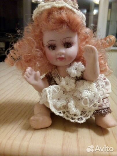 Фарфоровая куколка.Коллекционная
