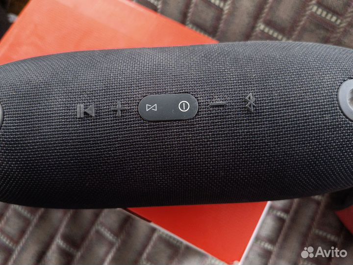 Колонка JBL XTreme