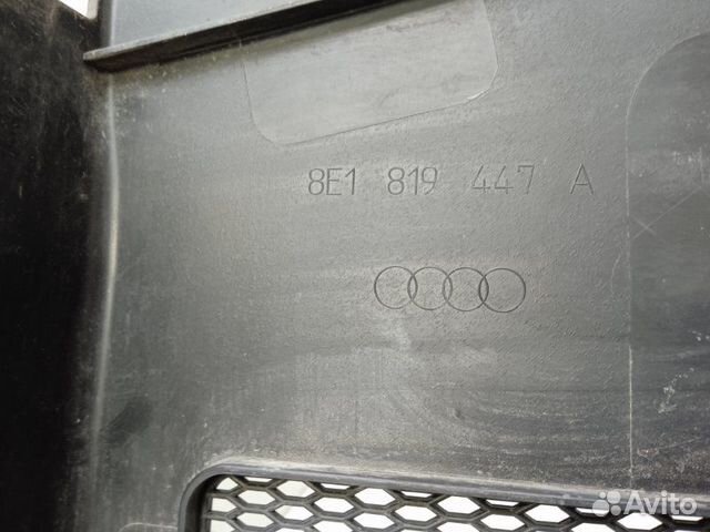 Планка под лобовое стекло Audi A4 B7 2.0 2005
