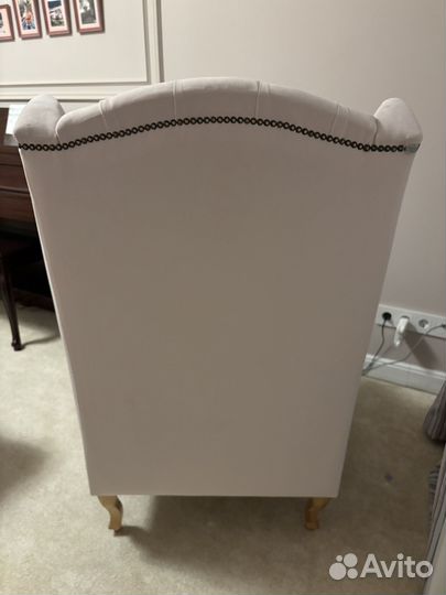 Кресло Perrino Эллиот розовое