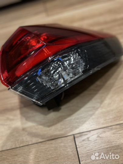 Фонарь задний правый X trail t 32