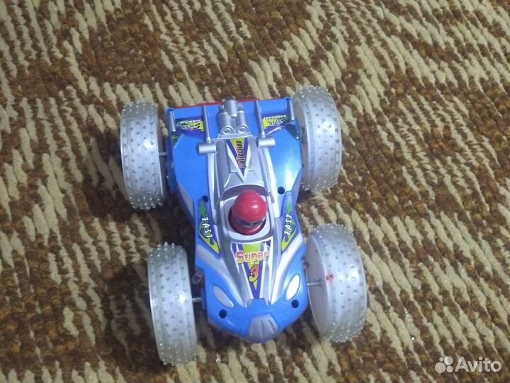 Машина на батарейках