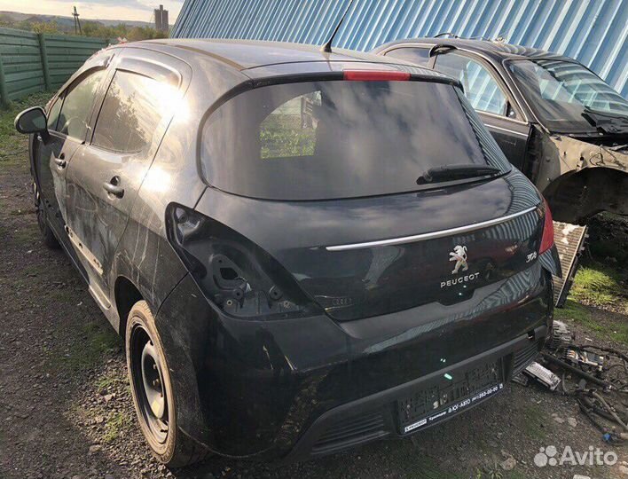 Peugeot 308 багажник дверь