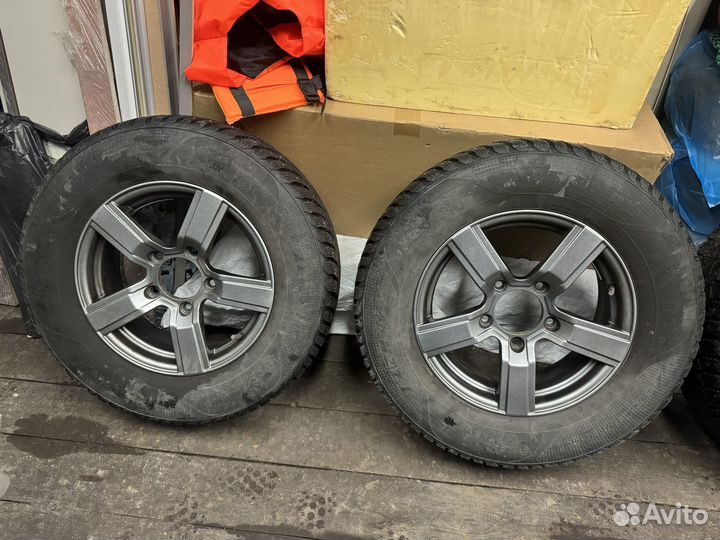 Зимние колеса 225 70 r16
