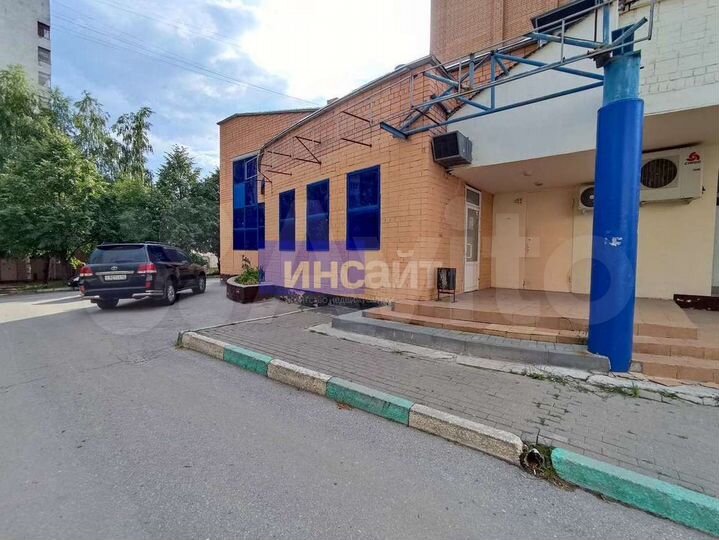 Продам торговое помещение, 180.5 м²