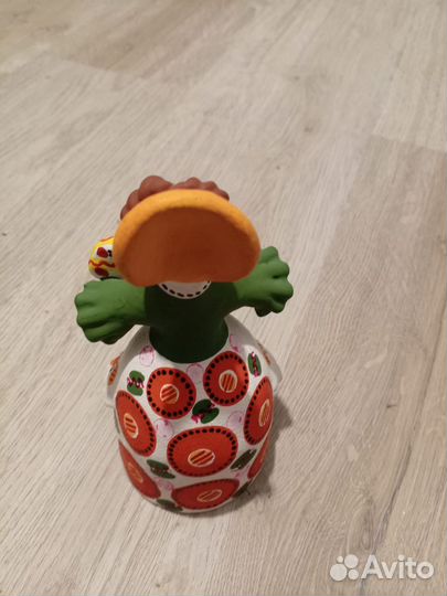 Барыня с петушком