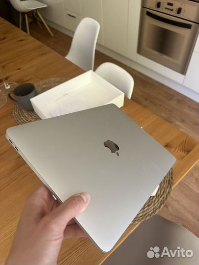 Macbook air 2020