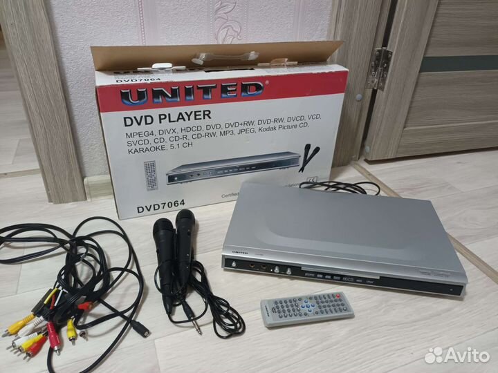 DVD плеер United 7064 с караоке