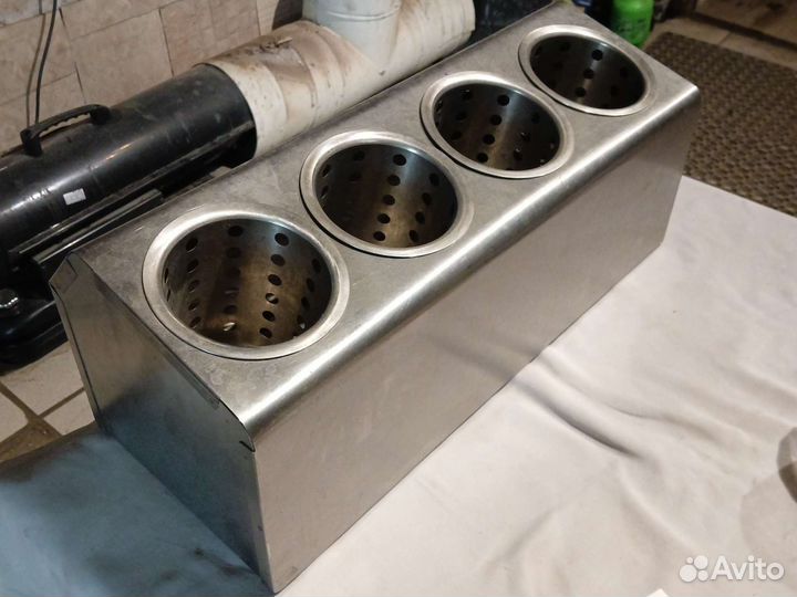 Подставка для кухонных принадлежностей