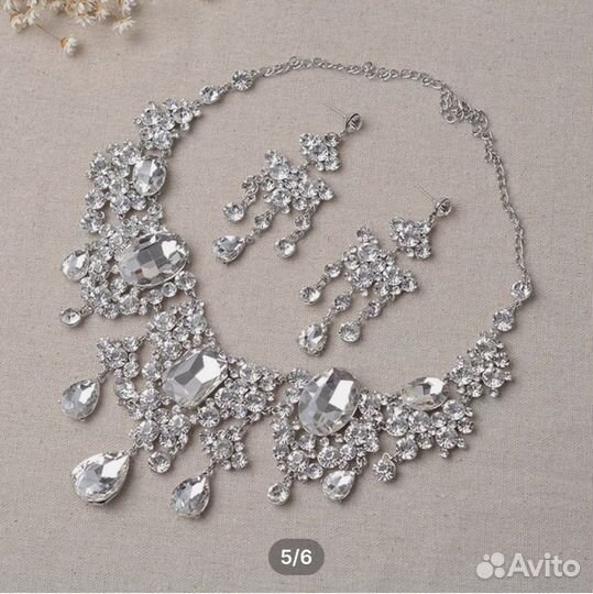 Бижутерия колье и серьги комплект