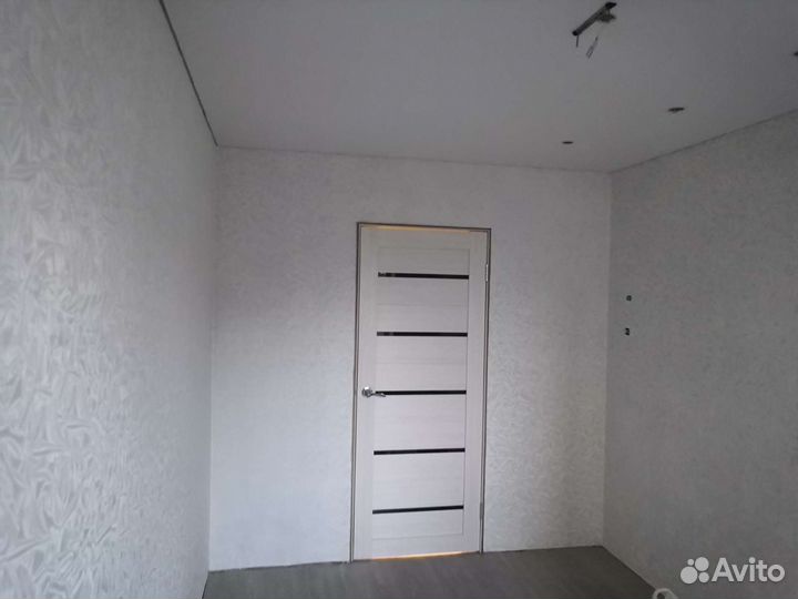 Поклейка обоев