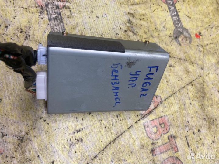 Блок управления топливным насосом Nissan Fuga Y50