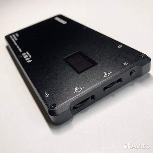 Осветитель светодиодный Yongnuo YN135RGB