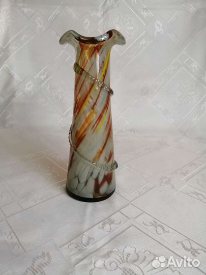 Ваза цветное стекло, гнутая техника. СССР