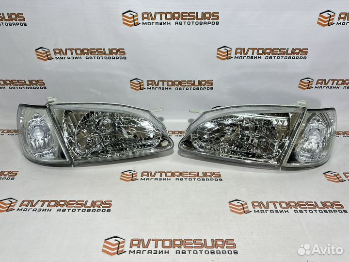 Фары Toyota Corolla Spacio 1997-2001 (110/111)