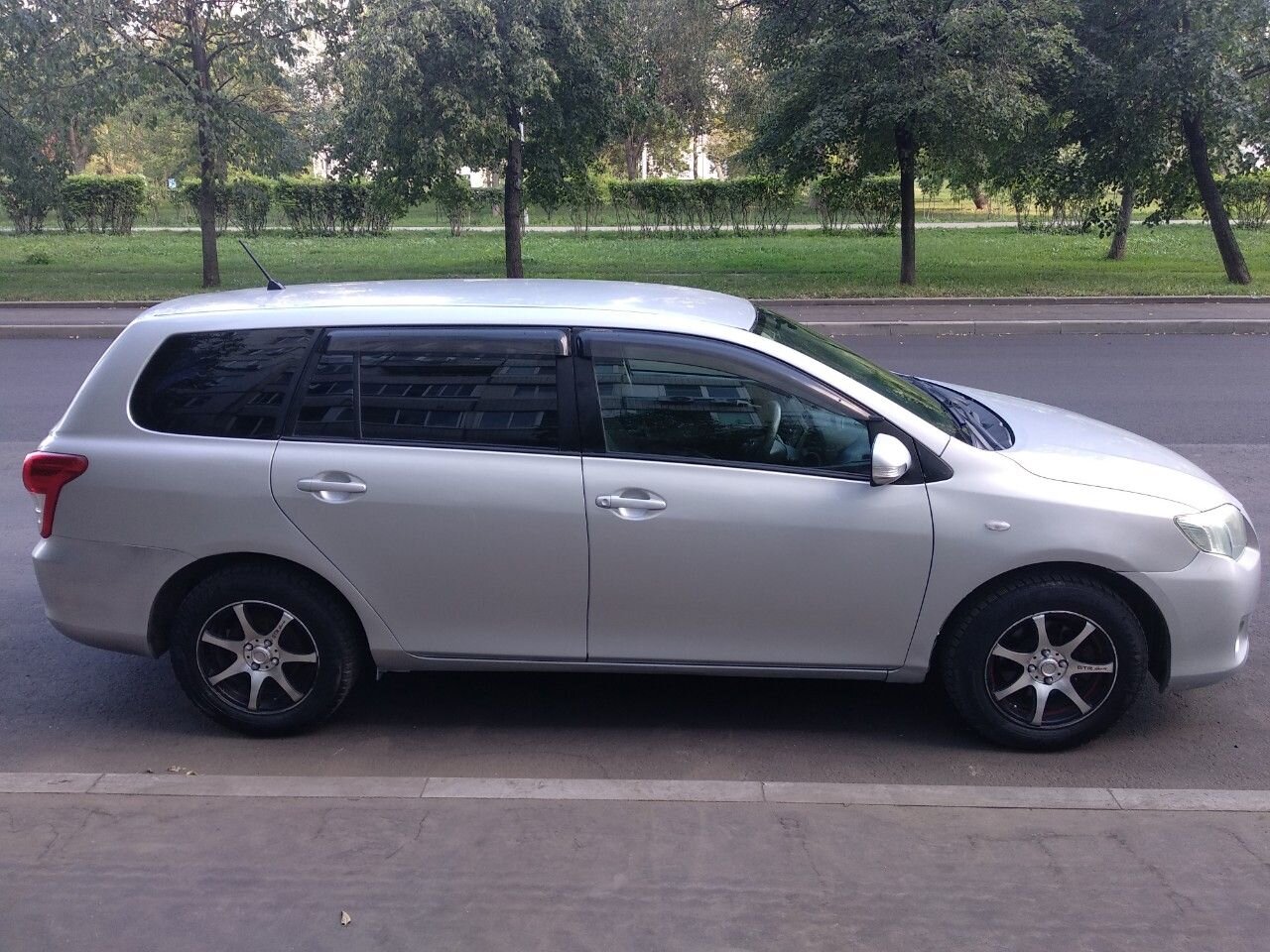 Toyota Corolla Fielder: фото владельца