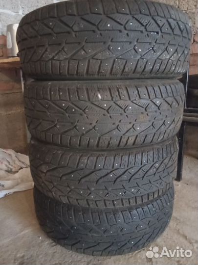 Orium SUV Ice 215/65 R16 21V