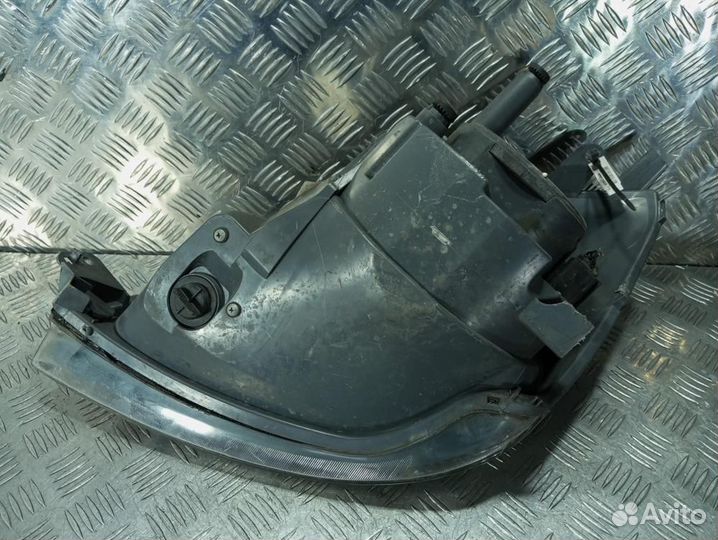 Фара 084311172R Ford Fiesta 5 (2002-2009)