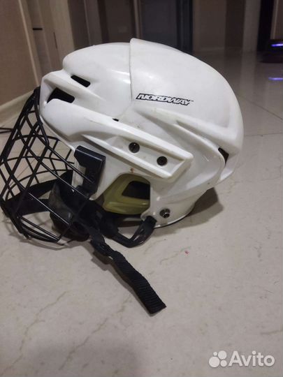 Хоккейные коньки Bauer