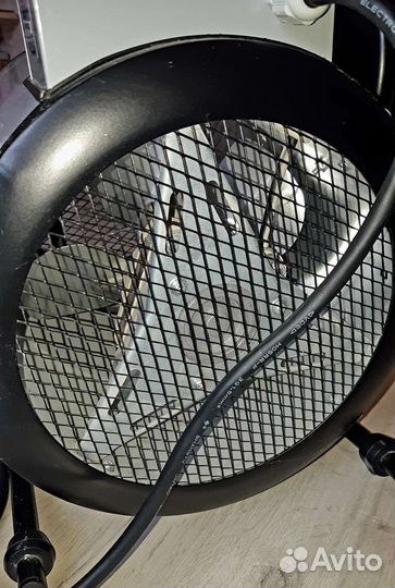 Тепловая пушка электрическая Ставр птэ-3000/2К