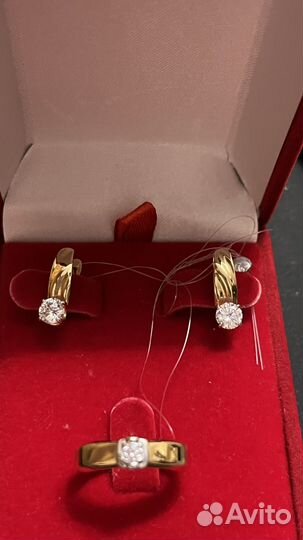 Золотые серьги и кольцо комлекты