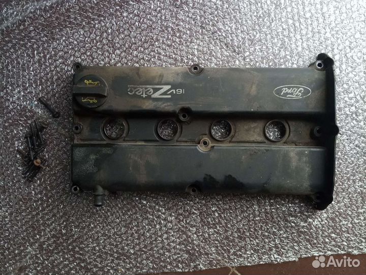 Крышка головки блока цилиндров Ford eydk