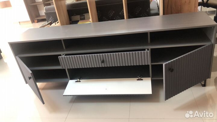 Тумба под телевизор в наличии