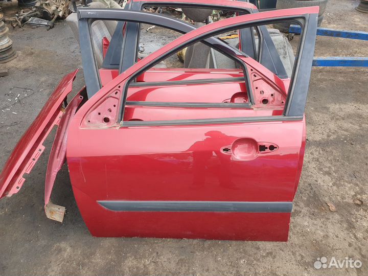 Дверь передняя левая Ford Focus I Форд Фокус 1 сед