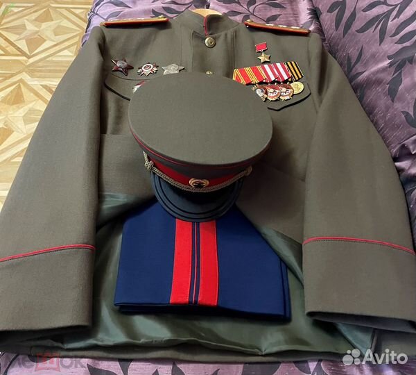 Форма (китель фуражка брюки) генерал ркка обр.1943