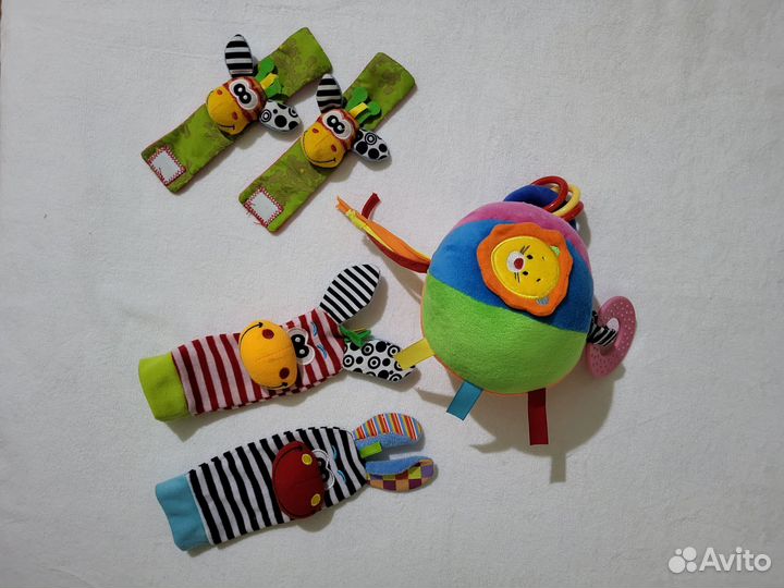 Игрушки развивающие (до года)