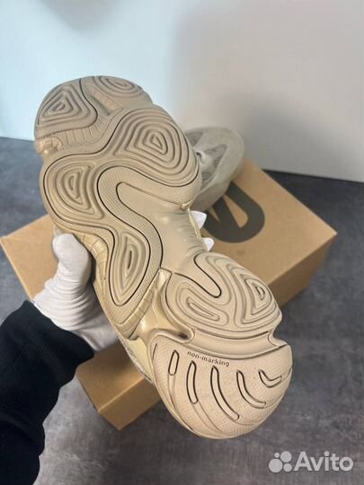 Кроссовки Adidas Yeezy 500 Taupe Light