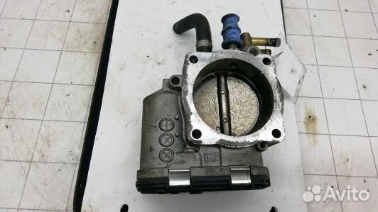 Дроссельная заслонка бензиновая audi A4 B6 (89T43C